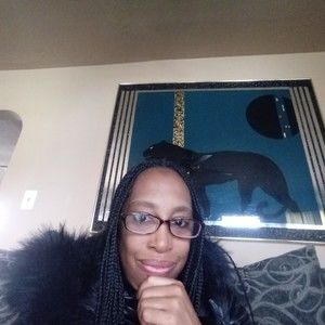 Meet your Posher, Denise